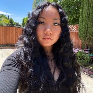 Meet your Posher, Alexus